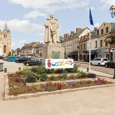 Og City, Acadine * Le Neubourg